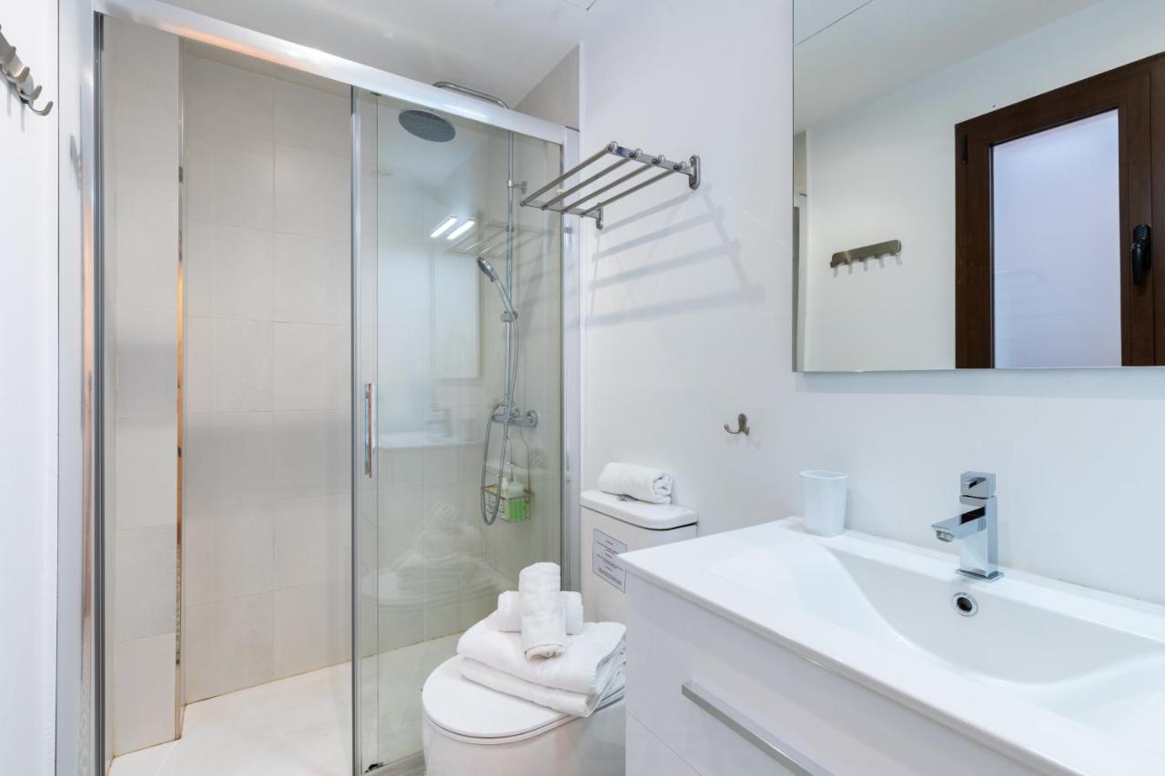 Holi-Rent Gonzalez Cuadrado Lägenhet Sevilla Exteriör bild